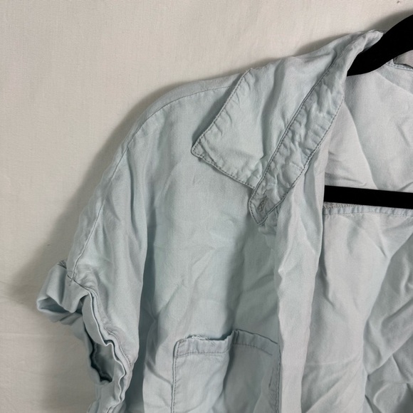 Thread & Supply Light Blue Cropped Button-Up Shirt Womens Size L - Picture 3 of 4